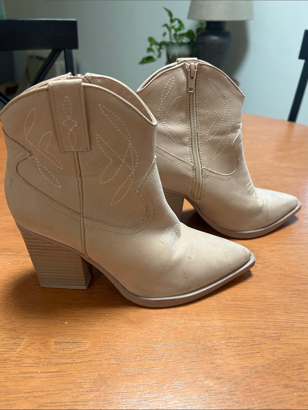 Mia Cowgirl Booties
